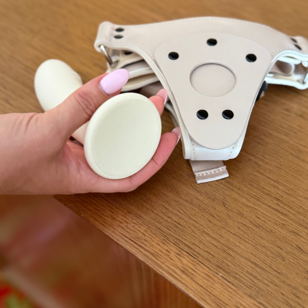 The Marlow Strap -On Dildo & Harness Duo