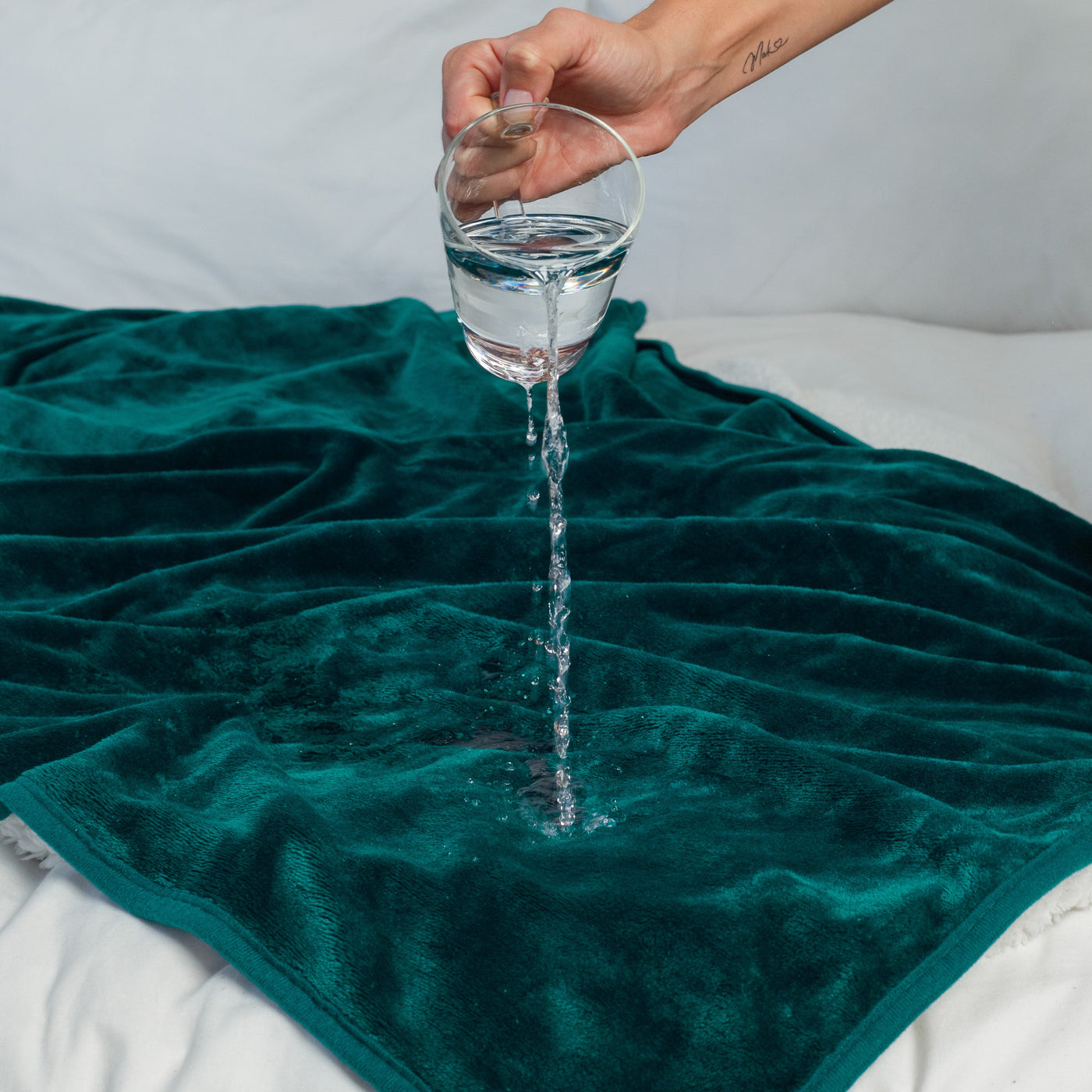 Waterproof Squirt Blanket™️- Emerald Green The OG