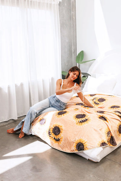 The Sunflower Splash Blanket (2m round)